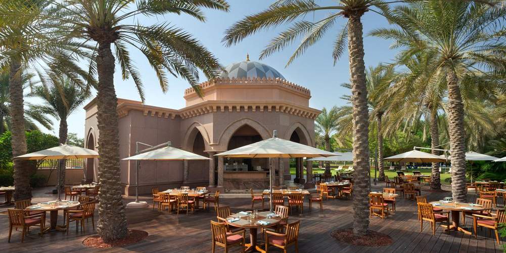  Emirates Palace ( ) by Kempinski 5 * - Abu Dhabi (-), 