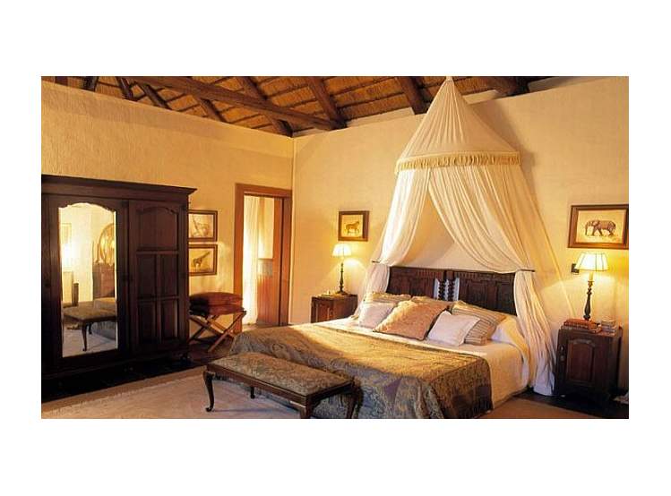 Ngala Private Game Reserve Main Camp 5* 
