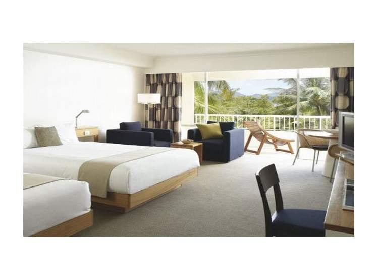 Reef View Hotel  Hamilton Island Resort 4*