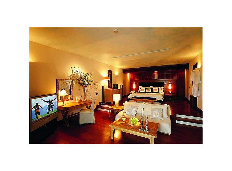 Grand Resort Lagonissi  de Luxe 5*